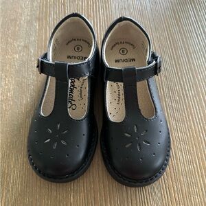 Footmates Mary Jane t strap leather shoes size 8 black NEW